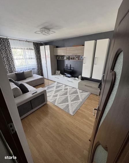Apartament cu 2 camere decomandat în Valea Rosie