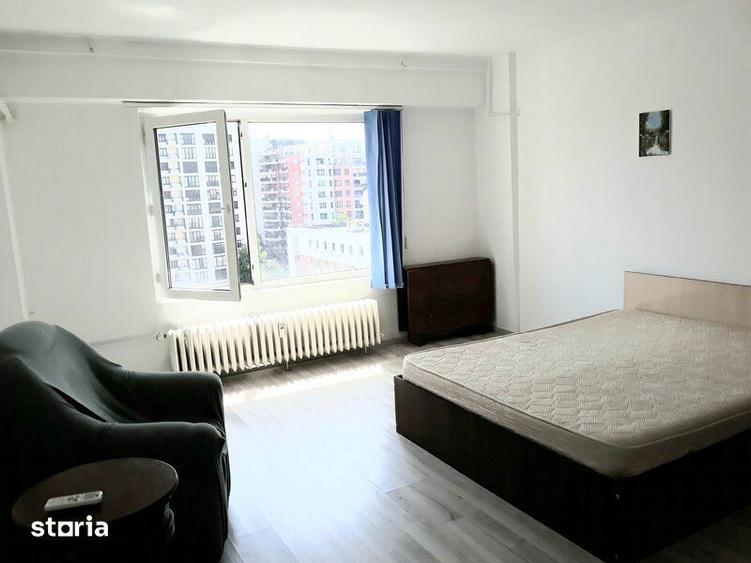 Garsonieră decomandată, mobilată în Tei