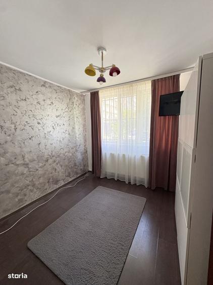 Apartament cu 4 camere semidecomandat în Drumul Taberei