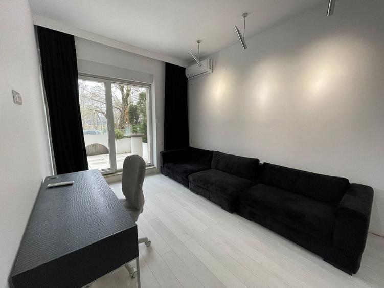 Apartament cu 5 camere în Șoseaua Nordului