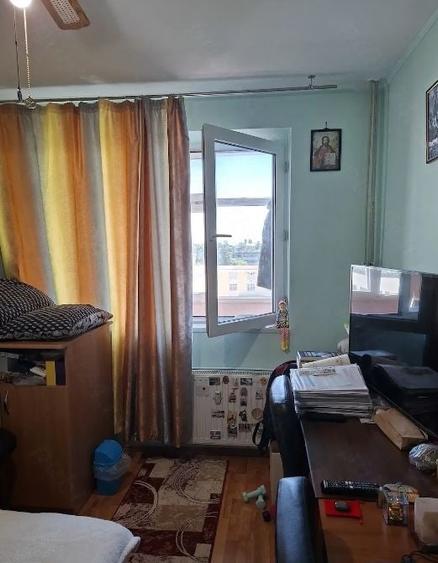 Apartament cu 3 camere semidecomandat, mobilat în Drumul Taberei — fotografia 2