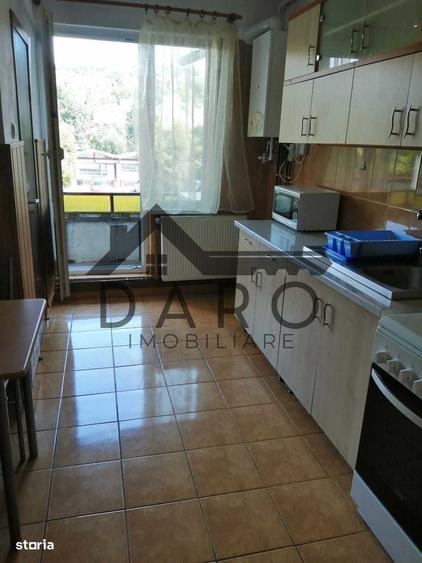 Apartament cu 3 camere decomandat în Mureșeni