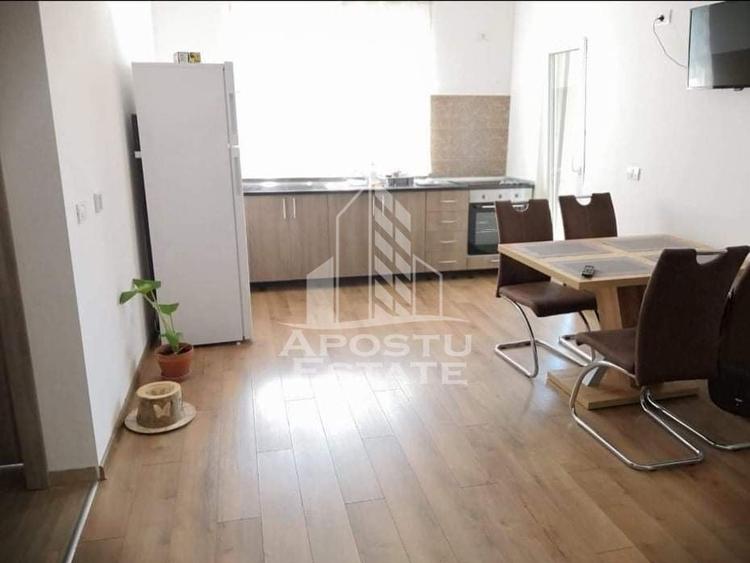 Apartament cu 2 camere semidecomandat, mobilat în Dumbrăvița