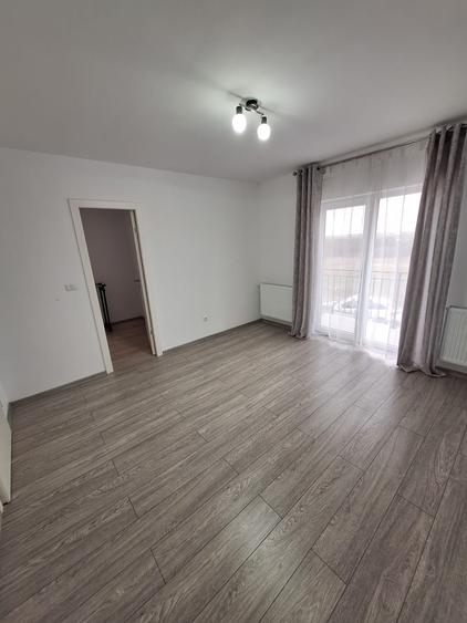 Duplex cu 4 camere cu Teren 362 Mp în Dumbrăvița
