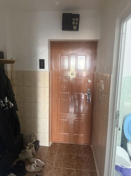 Garsonieră decomandată în Astra