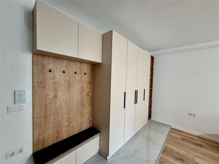Apartament cu 2 camere decomandat în Vișani
