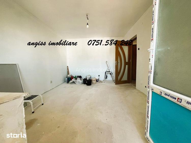 Garsoniera mare 34mp Zona CEC BANK de pe str Babadag
