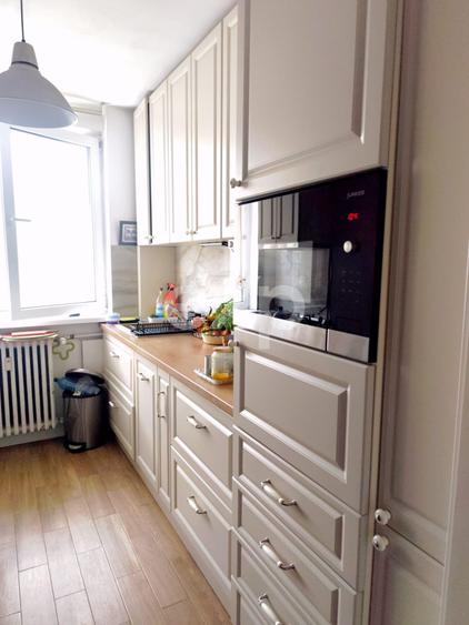 Apartament cu 3 camere semidecomandat, mobilat în Grigorescu