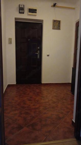 Apartament cu 2 camere semidecomandat în Astra