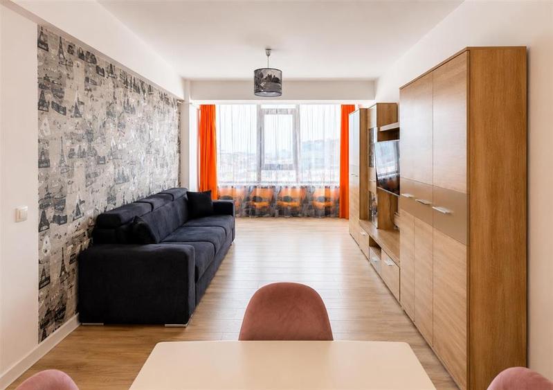 Apartament cu 2 camere semidecomandat, mobilat în Exterior Sud