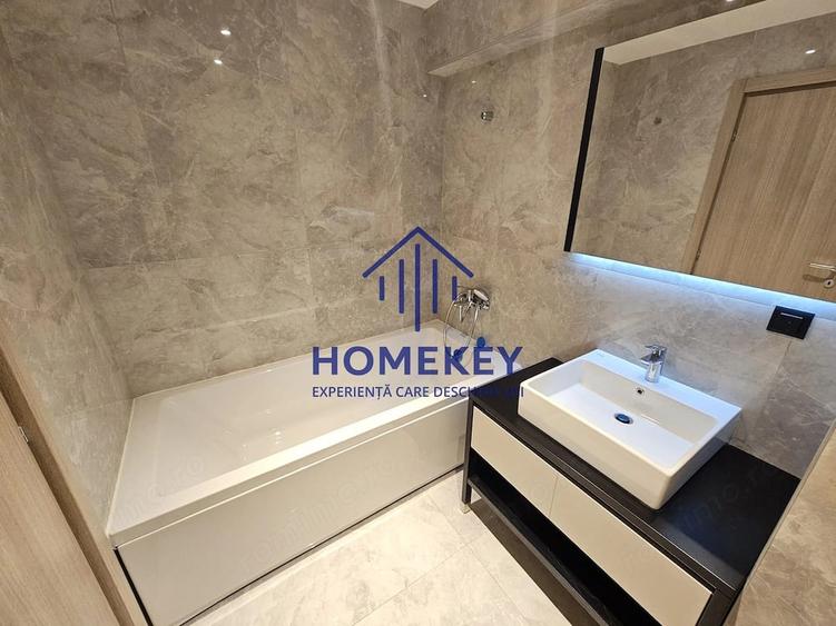 Apartament cu 3 camere decomandat în Est