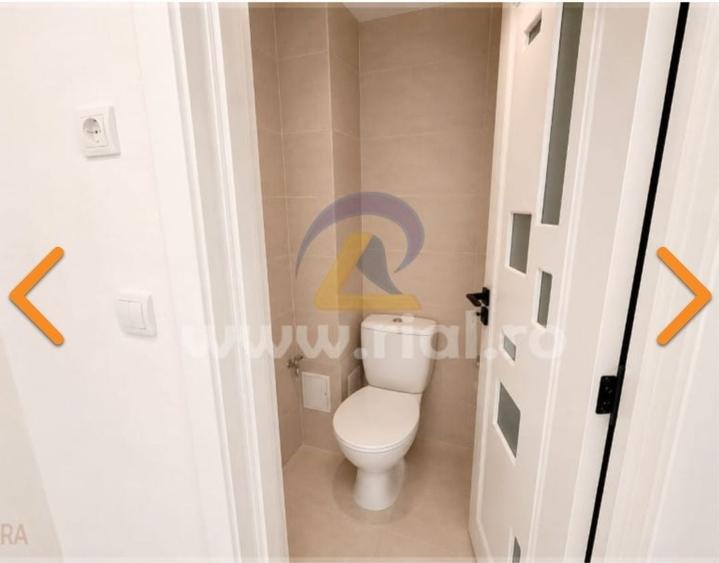 Apartament cu 3 camere semidecomandat în Central
