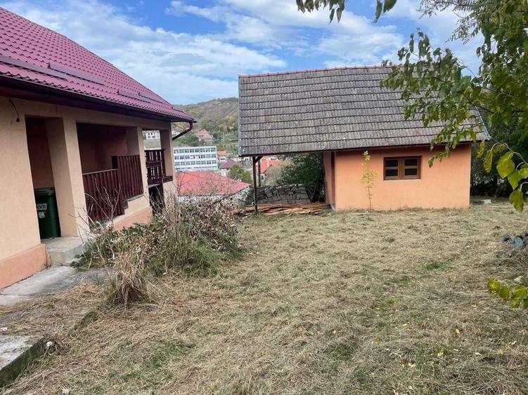 Casă cu 2 camere în Cojocani