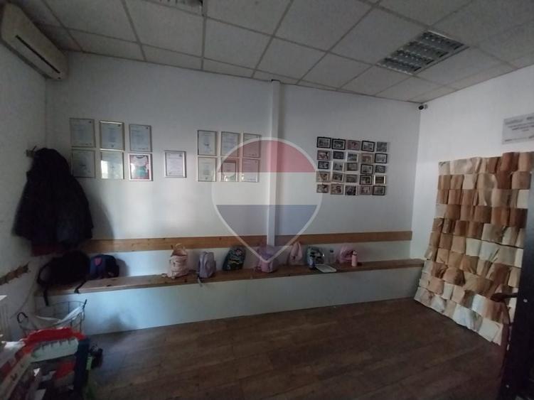 Casă individuală cu 4 camere cu Teren 1302 Mp în Ultracentral