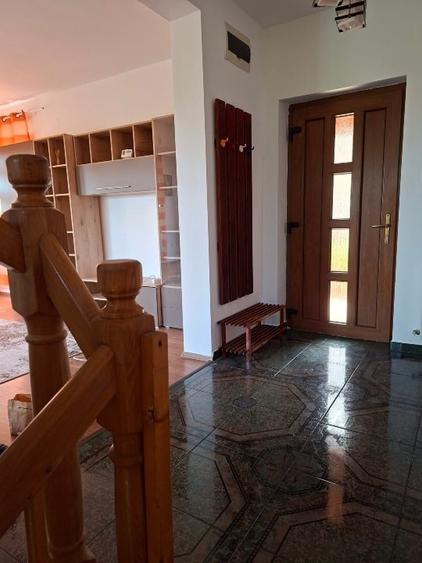 Duplex cu 5 camere cu Teren 220 Mp în Bună Ziua