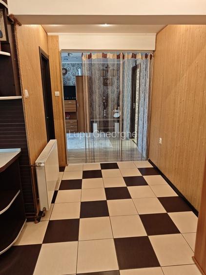 Vand apartament cu doua camere!