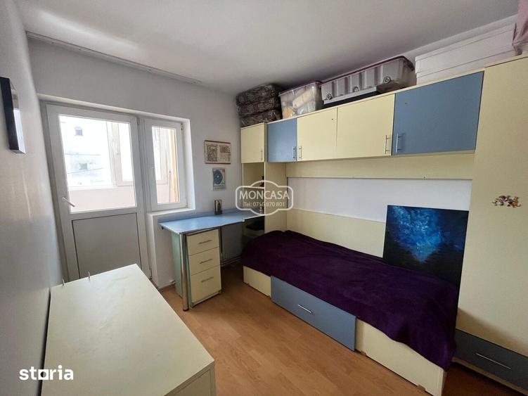 Apartament cu 3 camere decomandat în Central