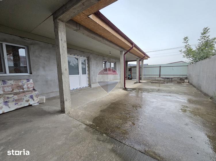 Casă cu 3 camere cu Teren 1000 Mp în Țifești