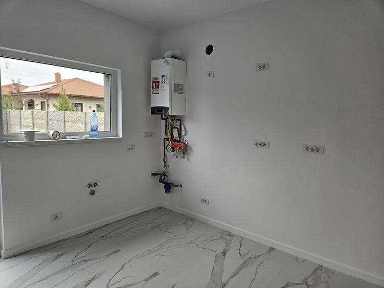 Casă cu 3 camere în Giarmata