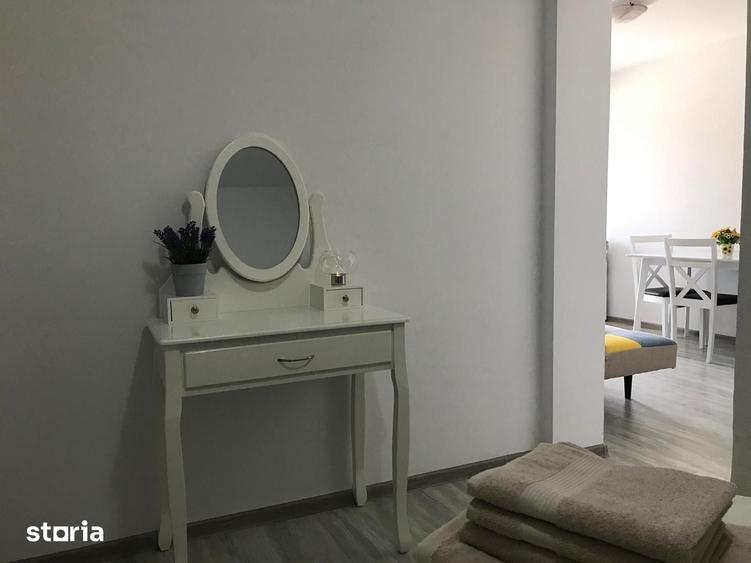 Apartament cu 2 camere semidecomandat în Central
