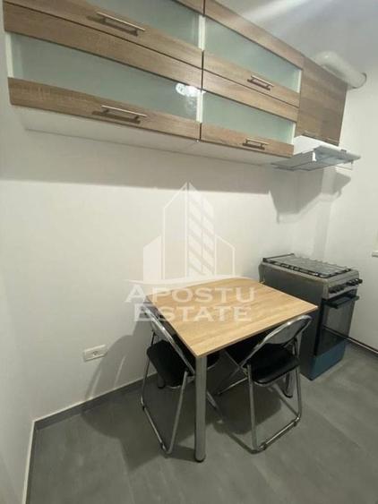 Apartament cu 2 camere decomandat în Giroc — fotografia 3