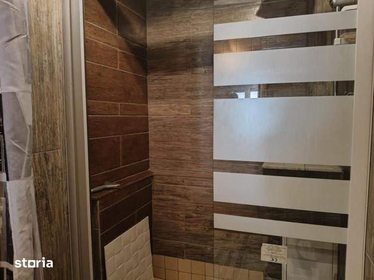 Apartament cu 4 camere decomandat în Viziru 3
