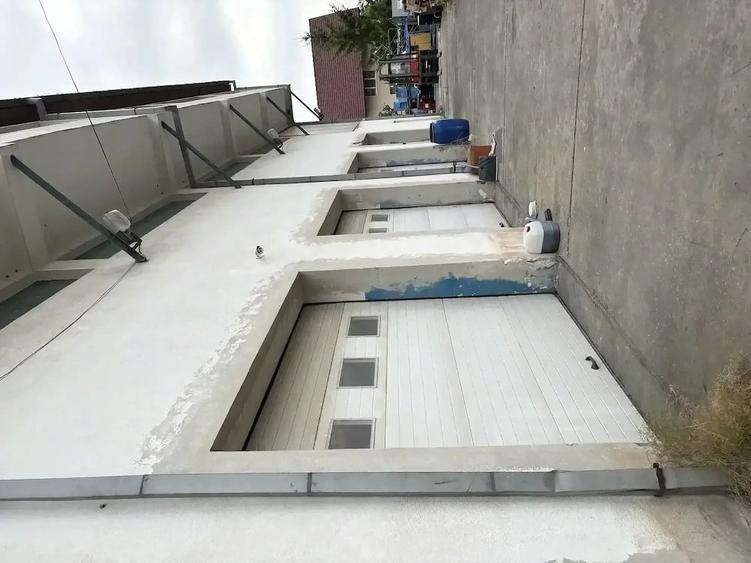 Spațiu comercial, de 1,100 mp, în Săcălaz