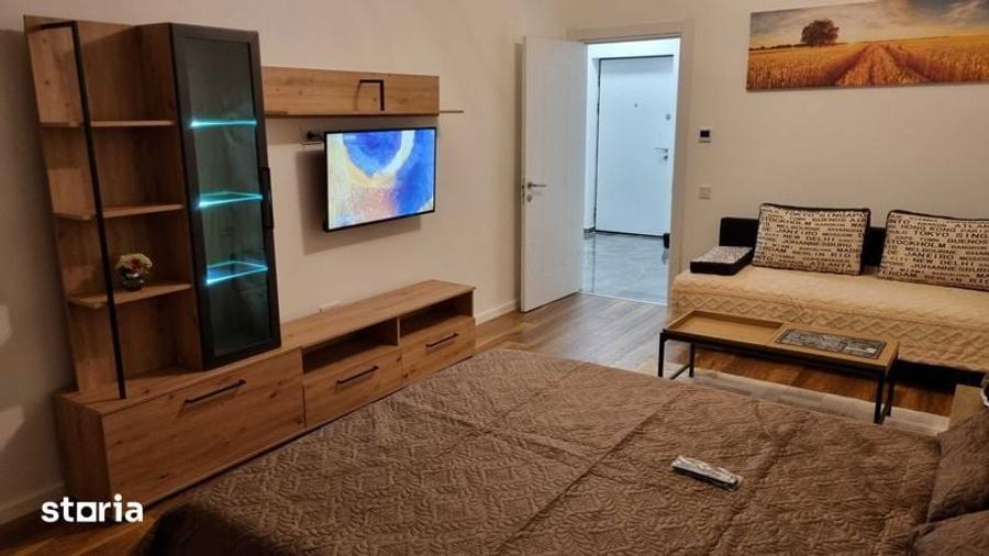 Garsonieră decomandată în Central
