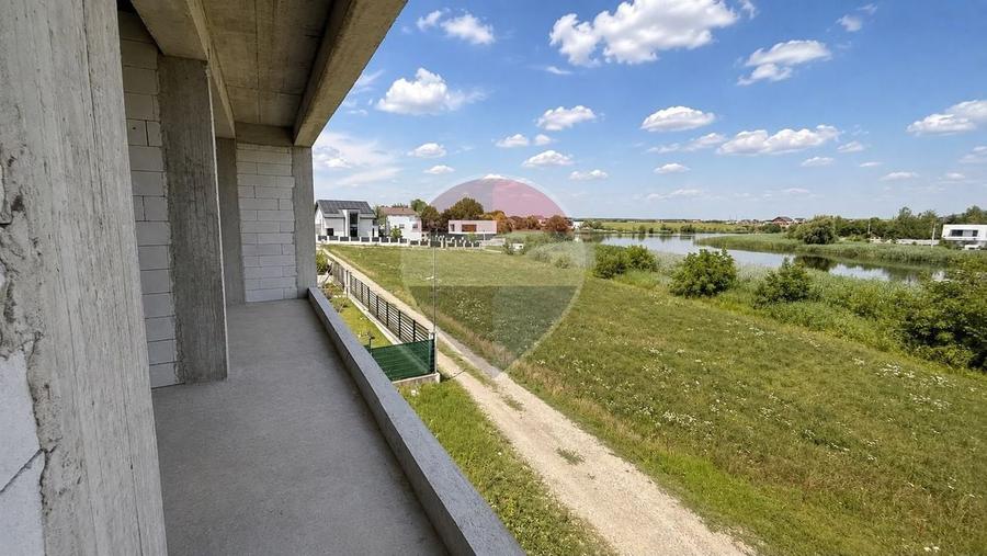Casă individuală cu 5 camere cu Teren 420 Mp în Corbeanca