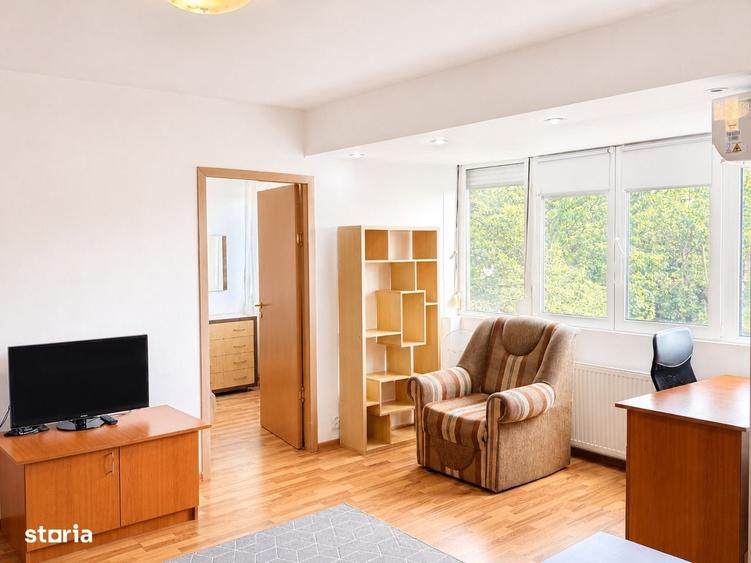 Apartament cu 2 camere semidecomandat în Eroii Revoluției