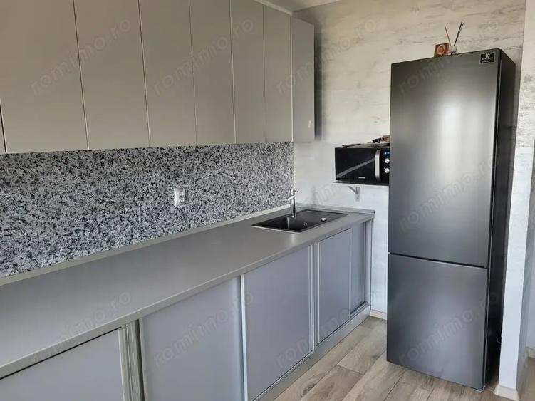 Apartament cu 2 camere decomandat în Metalurgiei