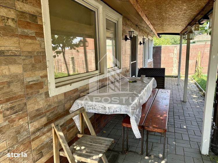 Casă cu 4 camere în Ghiroda