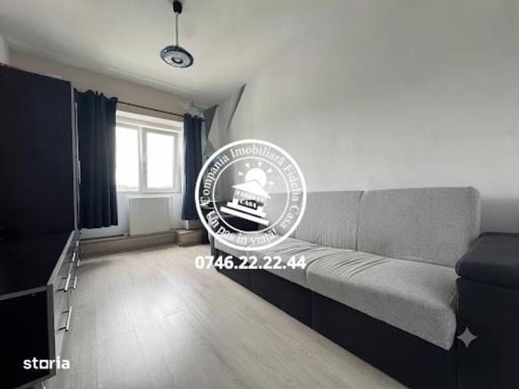 Apartament cu 4 camere decomandat în Nicolina