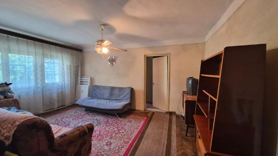 Apartament cu 2 camere semidecomandat, mobilat în Ultracentral