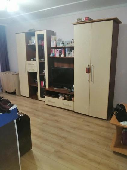 Apartament cu 2 camere decomandat în Micro 21