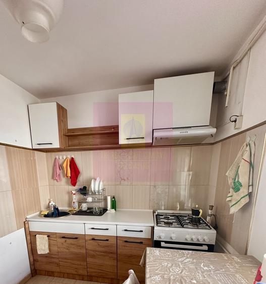 Apartament cu 3 camere decomandat în Rahova
