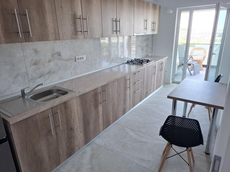 Apartament cu 2 camere decomandat în Runcu