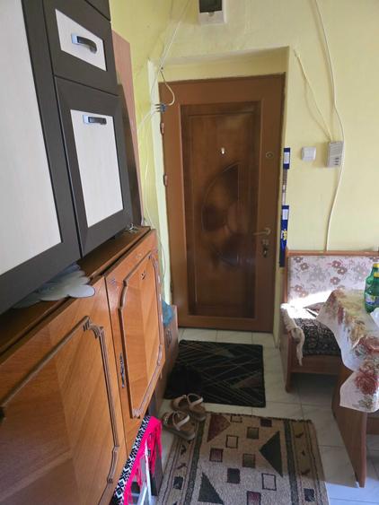 Vand apartament 2 camere situat pe strada viitorului bloc 9A, sc2,etaj 2, ap.29. Pret negociabil 32500 de euro. Contact: 0034603258553. - 7