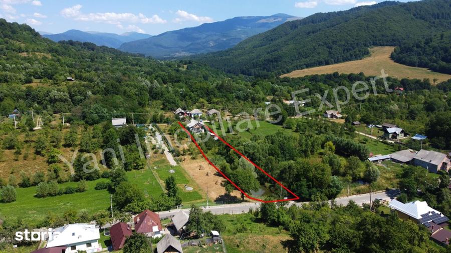 Casă cu 3 camere cu Teren 2469 Mp în Nucșoara