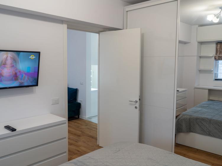 Apartament cu 2 camere semidecomandat în Vișan
