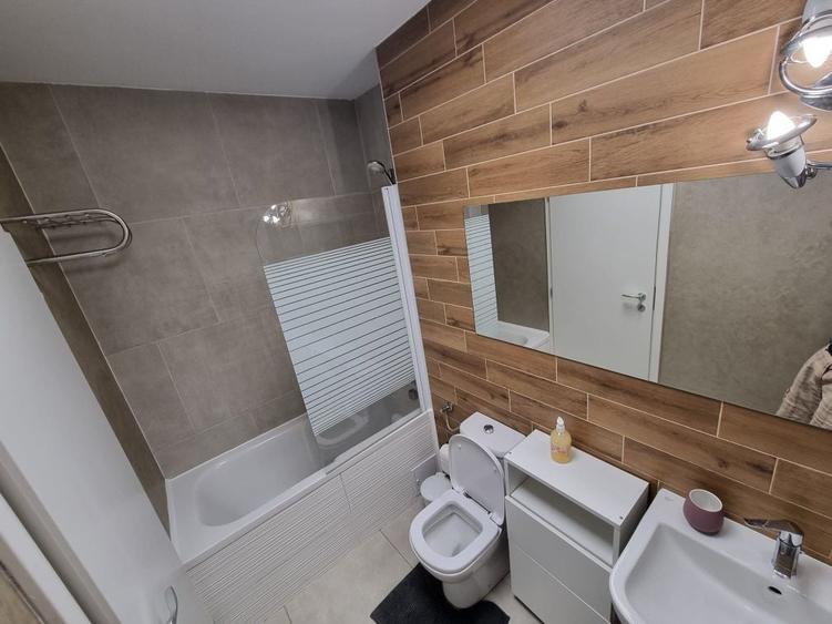 Apartament cu 2 camere decomandat în Drumul Carului