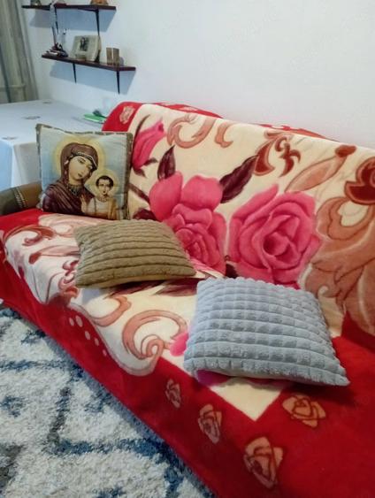 Apartament cu 2 camere decomandat în Micro 20