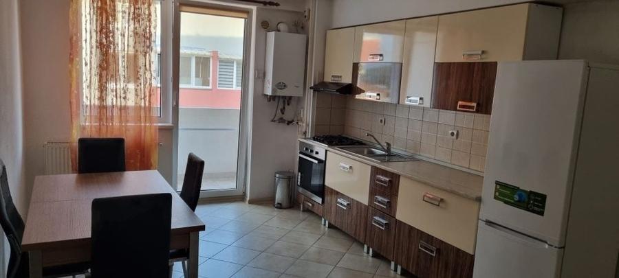 Apartament cu 2 camere decomandat în Cetate