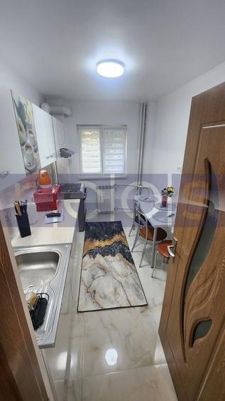 Apartament cu 2 camere decomandat în Titan