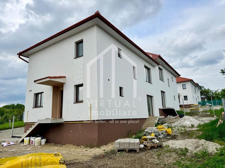 Duplex cu 4 camere cu Canalizare în Șura Mică