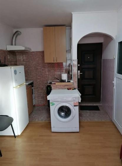 Garsonieră semidecomandată în Podu Roș