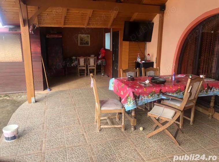 Casă cu Teren 827 Mp în Glâmbocu