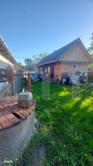 Casă cu 2 camere cu Teren 550 Mp în Joseni
