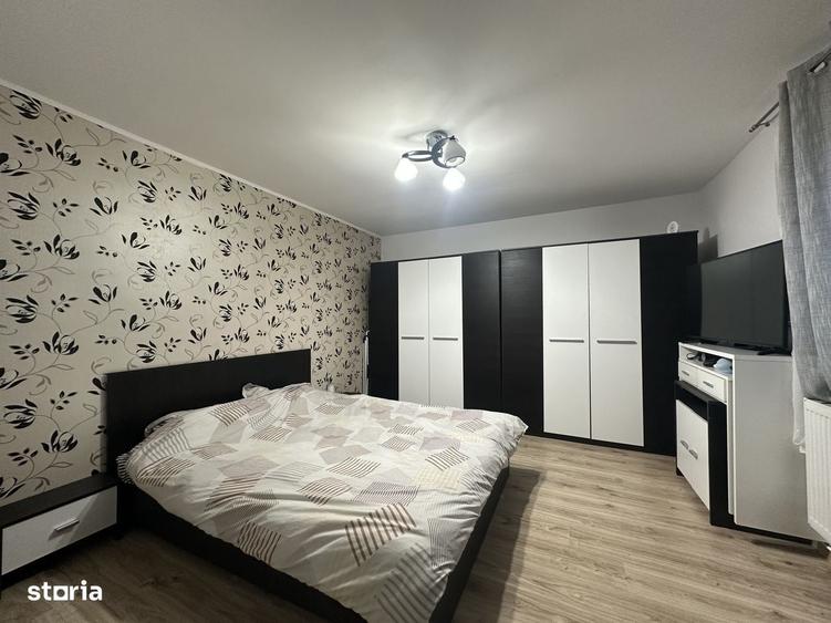 Casă cu 4 camere în Bănești