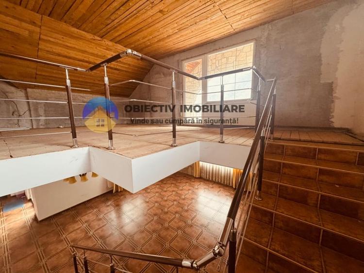 Casă individuală cu 4 camere cu Teren 1376 Mp în Borca